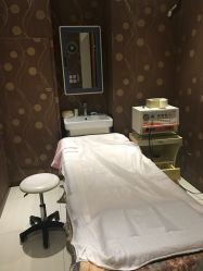 -成都伊贝丝美容美胸SPA会所