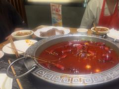 -杨肥肠火锅大排档(火车站花园店)