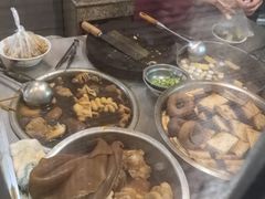 -松树干拌面店