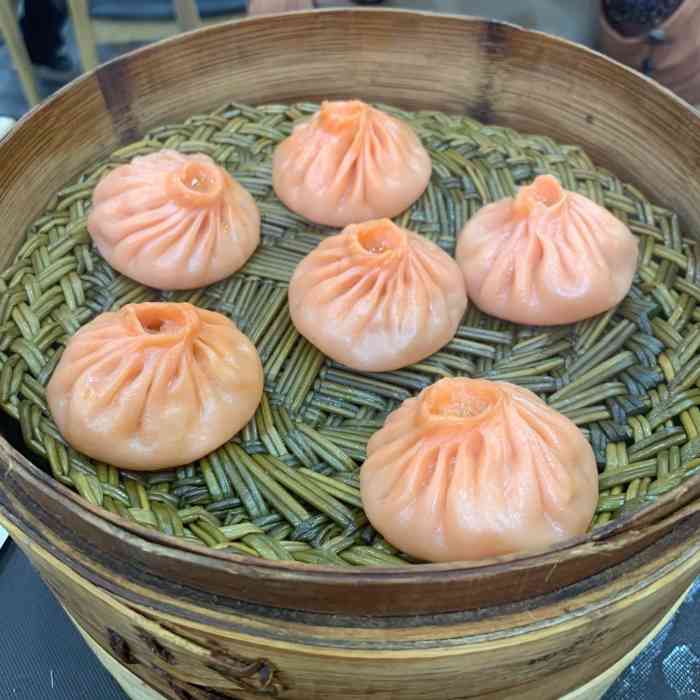 四季美汤包(户部巷店)-"我们在这里吃的伤心鸭血真的挺好吃的,这个.