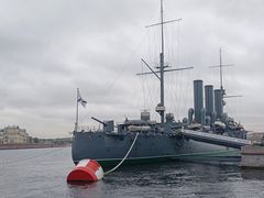 -阿芙乐尔号巡洋舰