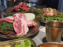 -草家酱蟹炭火烤肉店(珲春南路一店)