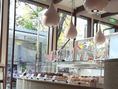 -VERIE BAKEHOUSE