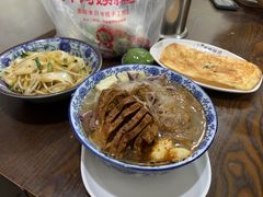 -叶新小吃店(来凤小区总店)