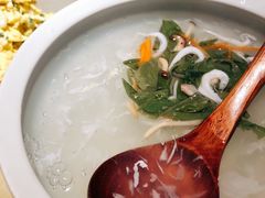 莼菜银鱼羹-探花·意境江南菜·唐伯虎文化体验店·松鼠桂鱼(观前店)
