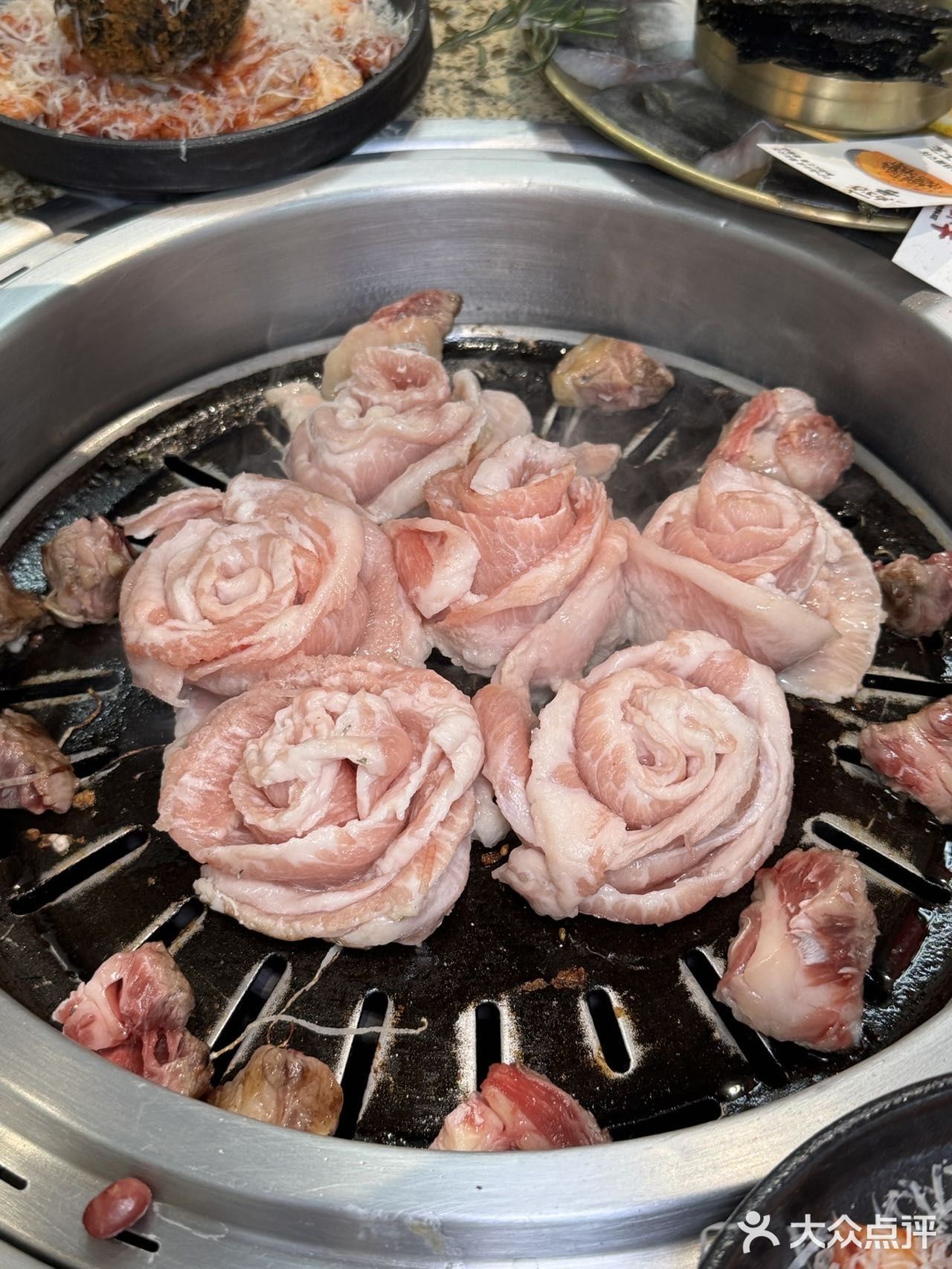 釜山肥牛饭，济州岛墨鱼饭团，还有奶香浓郁的芝士猪排