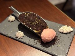 -恰餐厅及酒吧 CHAR Bar & Grill (北京丽都皇冠假日店)