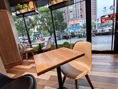 靠窗位-肯德基(郴州安仁五一路店)