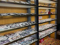 -优医视平价眼镜蔡司依视路折扣工厂店(十里堡店)