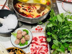 -牛三斤潮汕鲜牛肉火锅(昌发展万科店)