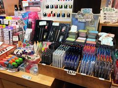 -猫的天空之城概念书店(杭州南宋御街店)