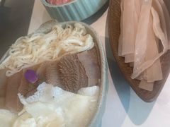 -左庭右院鲜牛肉火锅(金山万达店)