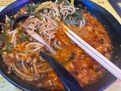 -星林居酸辣米线餐厅