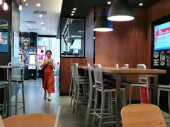 大堂-汉堡王(华润五彩城店)
