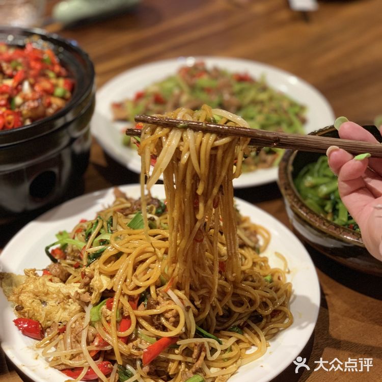 清晨落夜|从清晨到落夜,有酒有肉有江湖。