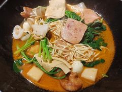 -万记麻辣烫国展总店