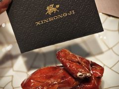 金牌妙龄乳鸽-新荣记(南京西路店)
