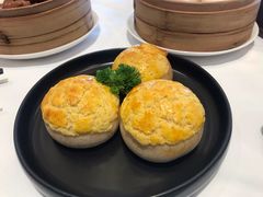 酥皮叉烧包-白天鹅宾馆-宏图府餐厅