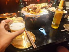 -何师烧烤Pro ·江湖川菜·小龙虾·精酿(太古里旗舰店)