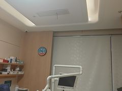 -上海仁爱医院口腔科 · 种植
