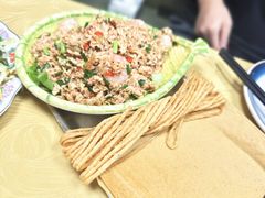 -崴海渔村(虹梅路店)