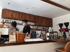 -Line来恩咖啡(石厦花园店)