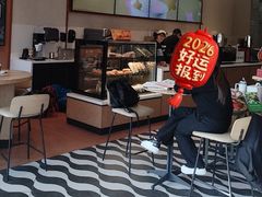 -星巴克臻选(莘庄仲盛店)