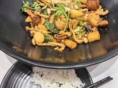 -醉人椒麻辣香锅(王府井喜悦店)