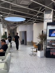 -PE SALON 