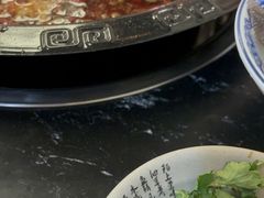 -重庆川渝肥妹火锅