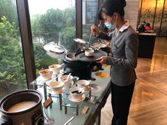 -南阳建业森林半岛假日酒店