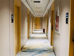 -鹏城丽景酒店(华强北红岭地铁站店)