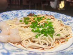 葱油三虾拌面-老头儿油爆虾·知味杭州(爱琴海购物中心)