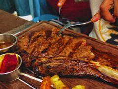 -悦享绿山墙西餐厅