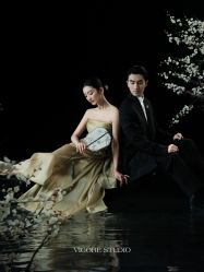 -雪中彩影婚纱摄影·微光艺术中心