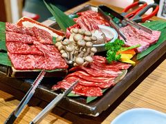 -炼火烤肉店