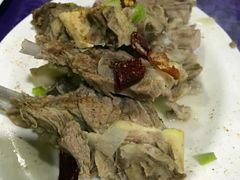 -穆豪麦蒸碗羊羔肉