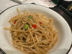 -费大厨辣椒炒肉(高铁吾悦广场店)