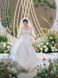 -伯瓷皇后婚纱艺术空间