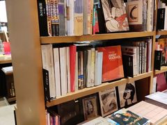 -茑屋书店(天目里店)