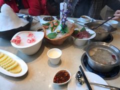 -海上明月海鲜火锅 鲜切牛肉