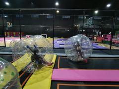-嘿哟动霸CHUA·新潮玩运动娱乐中心·蹦床滑冰团建乐园