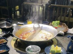 -湊湊火锅·茶憩(来福士广场店)