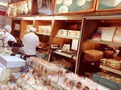 零售区-泰康食品(南京东路店)