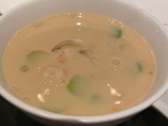 炖鱼汤海鲜泡饭-三号黄浦会Canton Table