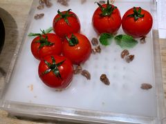 番茄脆菇沙拉-小大董·烤鸭(凤凰汇店)