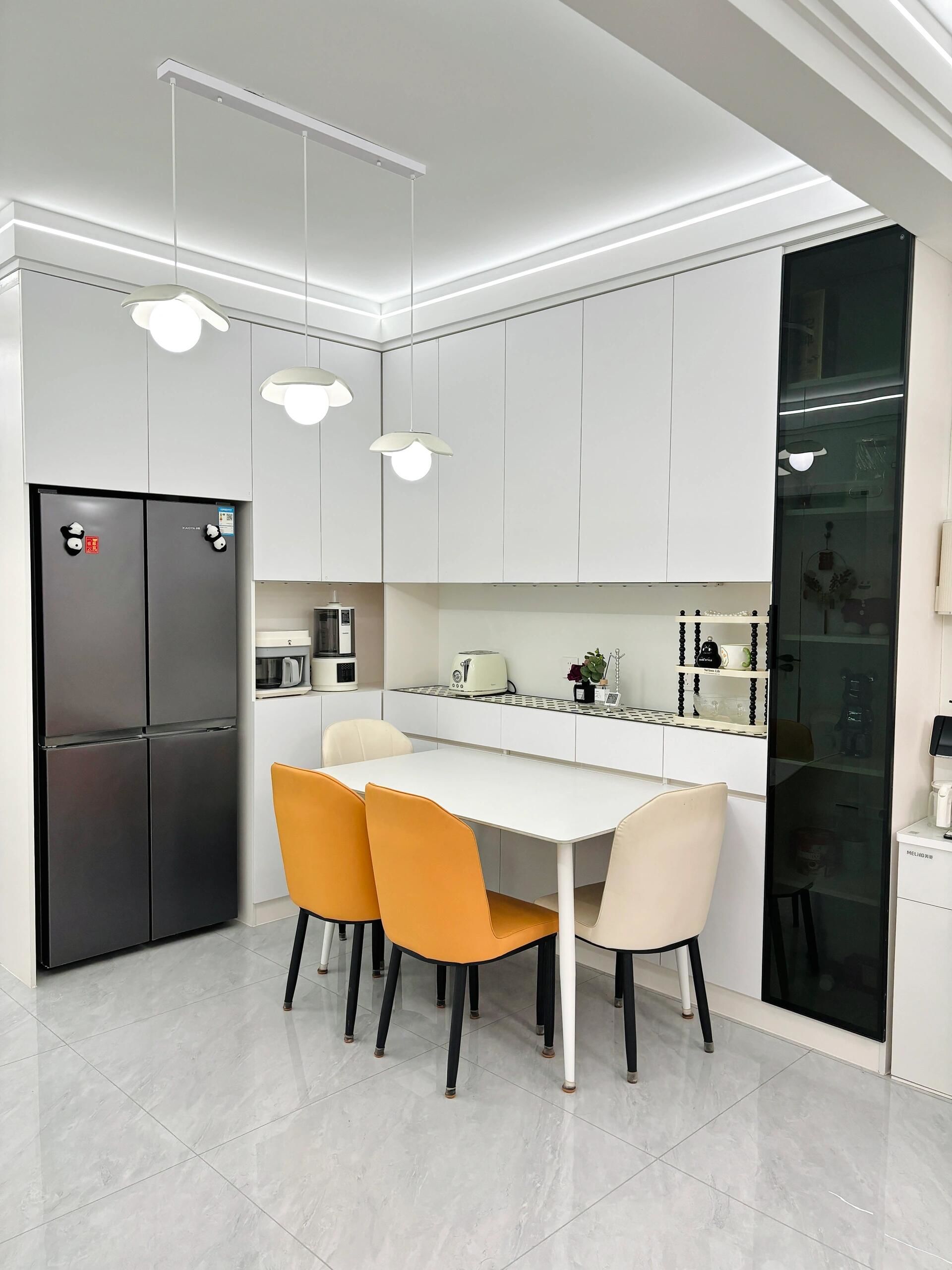 清新白色柜子爱了