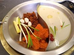 -沸炉重庆老火锅(军事博物馆店)