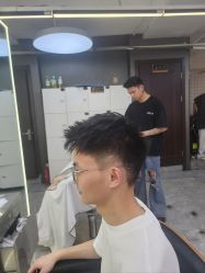 -藤野造型烫发染发