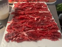 -伴山牛贵州黄牛肉火锅·苗疆非遗艺术餐厅(上海首店)